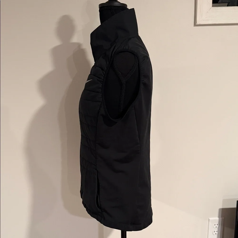 Nike Women's Black Running Vest - Picture 2 of 4